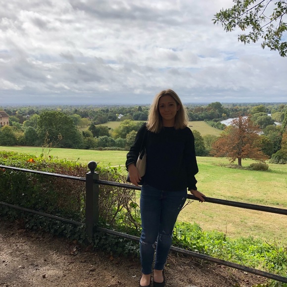 Meet your Posher, Jess - Picture 6 of 6